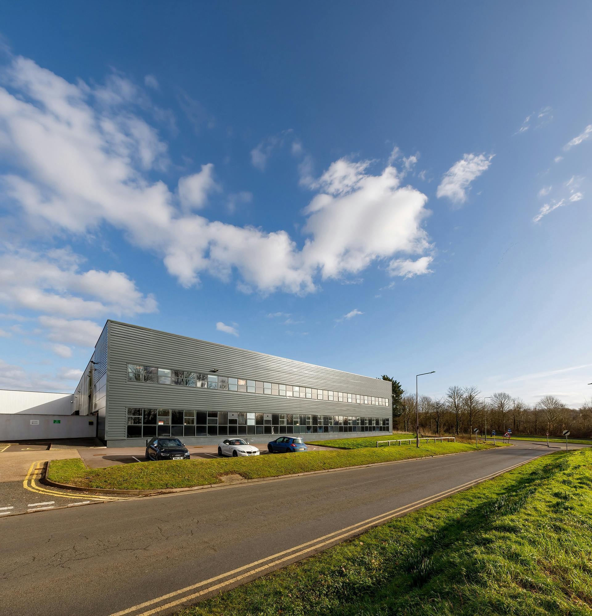 73 Mercers Dr, Milton Keynes for lease Building Photo- Image 1 of 5