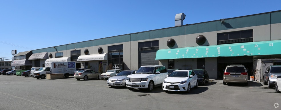 12331 Bridgeport Rd, Richmond, BC for sale - Building Photo - Image 3 of 7