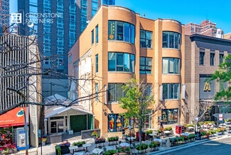 More details for 12-16 W Maple St, Chicago, IL - Retail for Lease