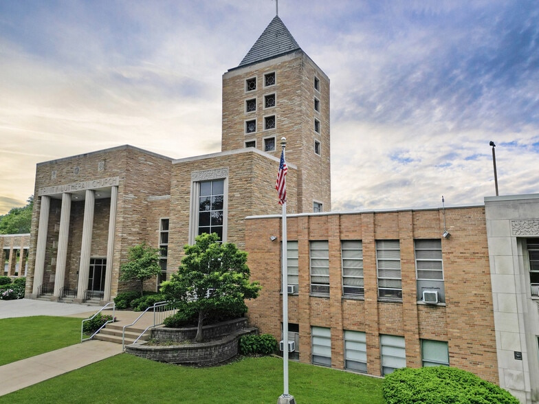 801 S Madison St, Bloomington, IL for sale - Building Photo - Image 3 of 34