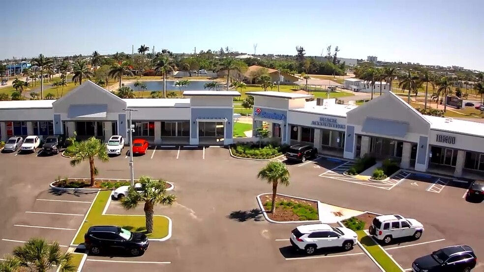 17274 San Carlos Blvd, Fort Myers, FL for lease - Building Photo - Image 3 of 9