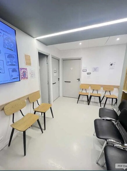 Retail in Paris for sale - Interior Photo - Image 3 of 10