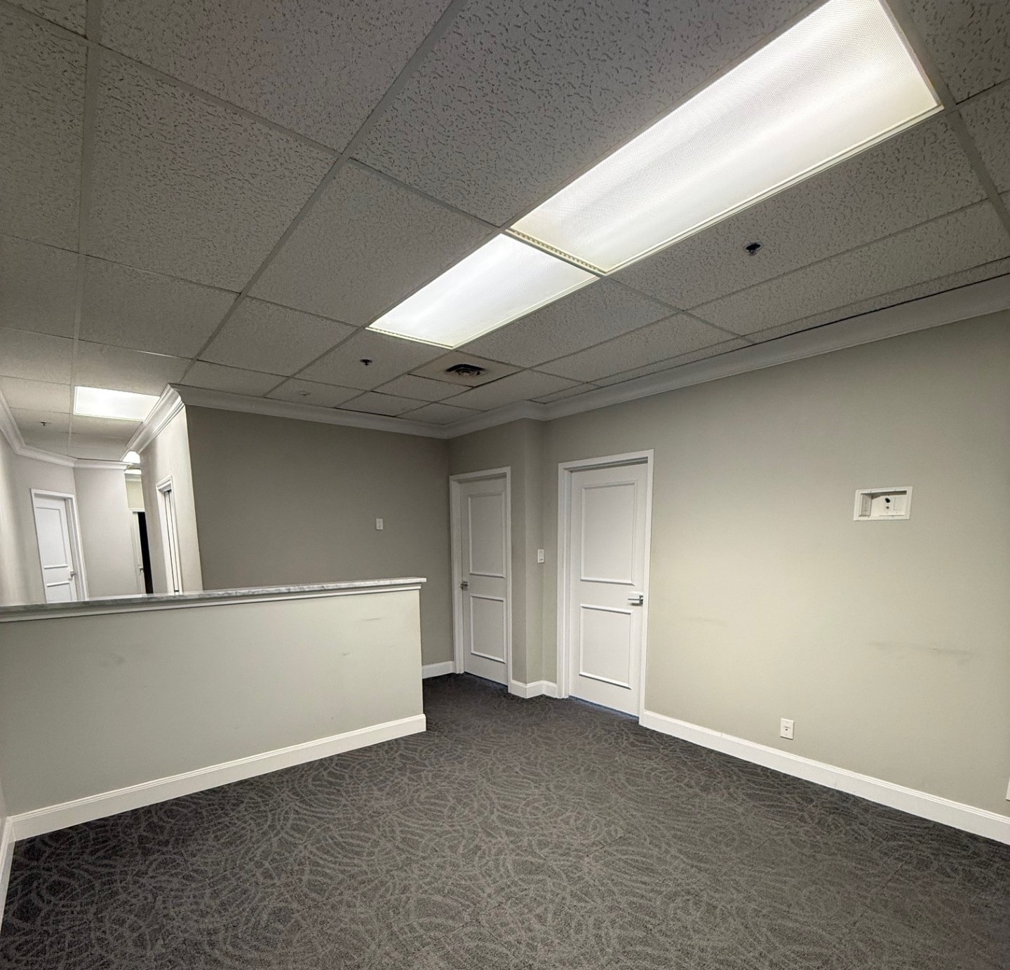 1901 Central Dr, Bedford, TX à louer Photo intérieure- Image 1 de 7