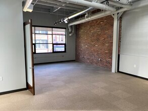 19 Rankin Ave, Asheville, NC for lease Interior Photo- Image 2 of 5