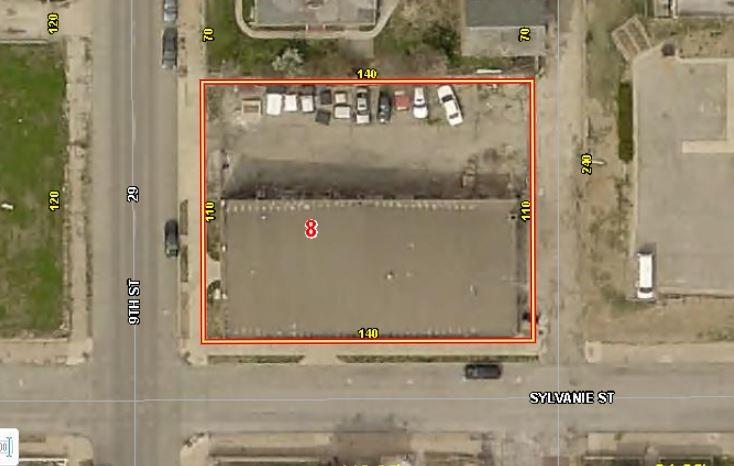 317 S 9th St, Saint Joseph, MO à vendre - Photo du bâtiment - Image 3 de 11