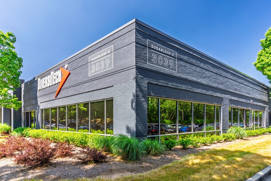 6700 Sugarloaf Pky, Duluth, GA for lease - Building Photo - Image 2 of 6