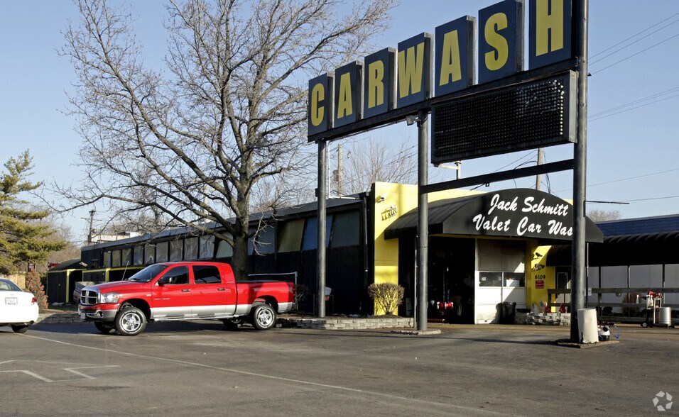 6109 N Lindbergh Blvd, Hazelwood, MO à vendre - Photo principale - Image 1 de 2