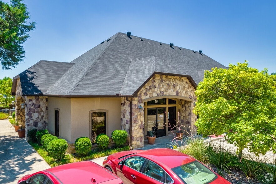 1706 Tennison Pky, Colleyville, TX for lease - Building Photo - Image 3 of 5