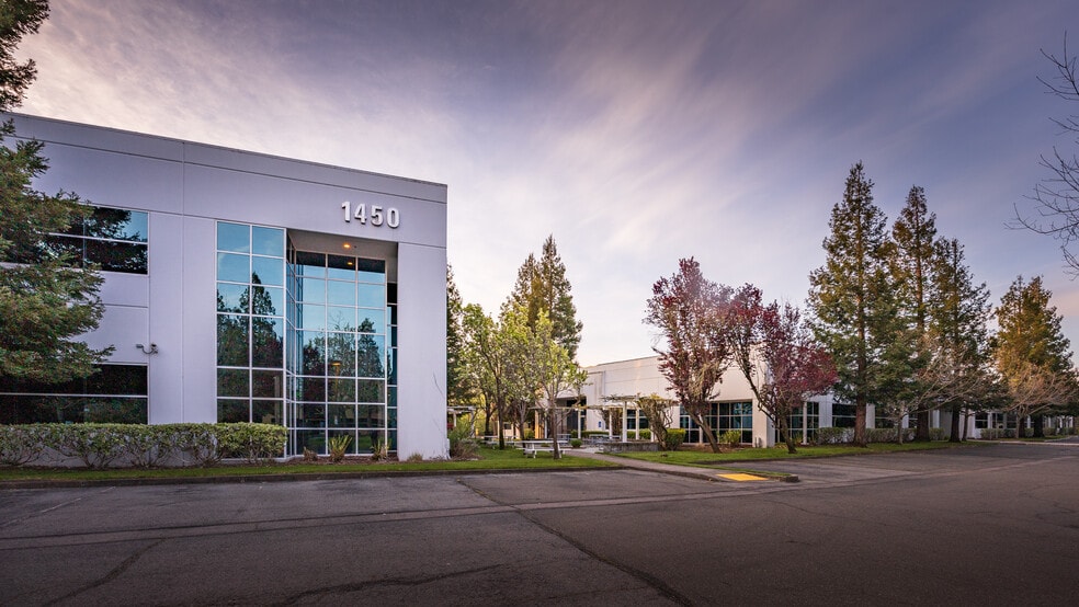 1435 N McDowell Blvd, Petaluma, CA for lease - Building Photo - Image 2 of 14