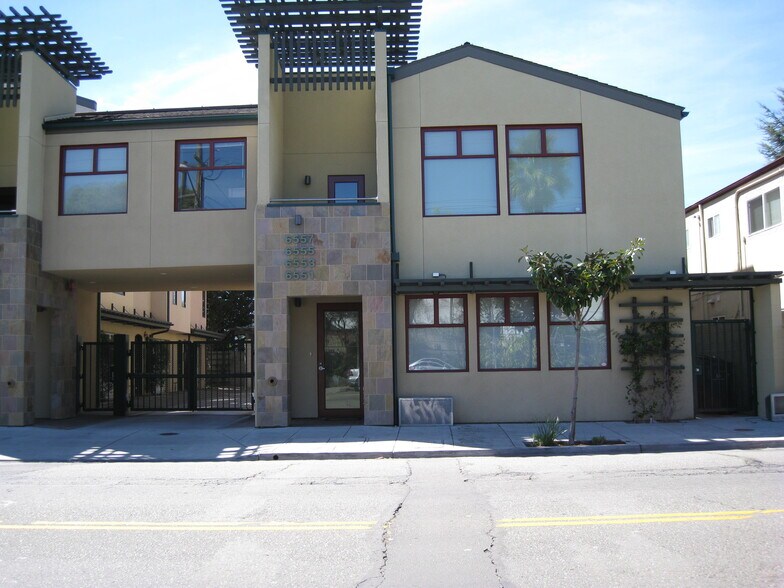 6555-6557 Shattuck Ave, Oakland, CA for lease - Primary Photo - Image 1 of 36
