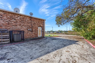 595-605 E US Highway 80 E, Sunnyvale, TX à louer Photo du bâtiment- Image 2 de 22