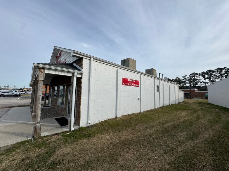 1412 Live Oak St, Beaufort, NC à vendre - Photo du bâtiment - Image 3 de 6