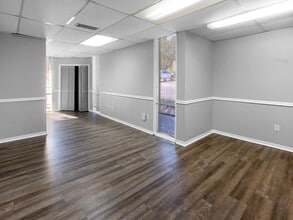 574 Azalea Rd, Mobile, AL à louer Photo intérieure- Image 1 de 8