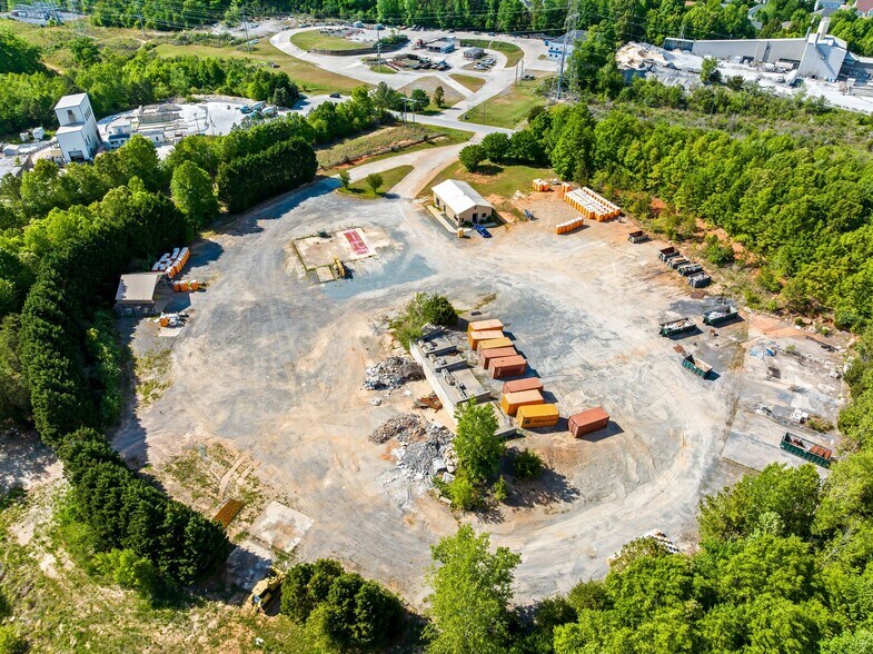 9165 Northfield Dr, Fort Mill, SC à vendre - Photo du bâtiment - Image 2 de 10