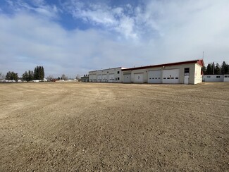 Plus de détails pour 3624 36 Av, Whitecourt, AB - Industriel à vendre