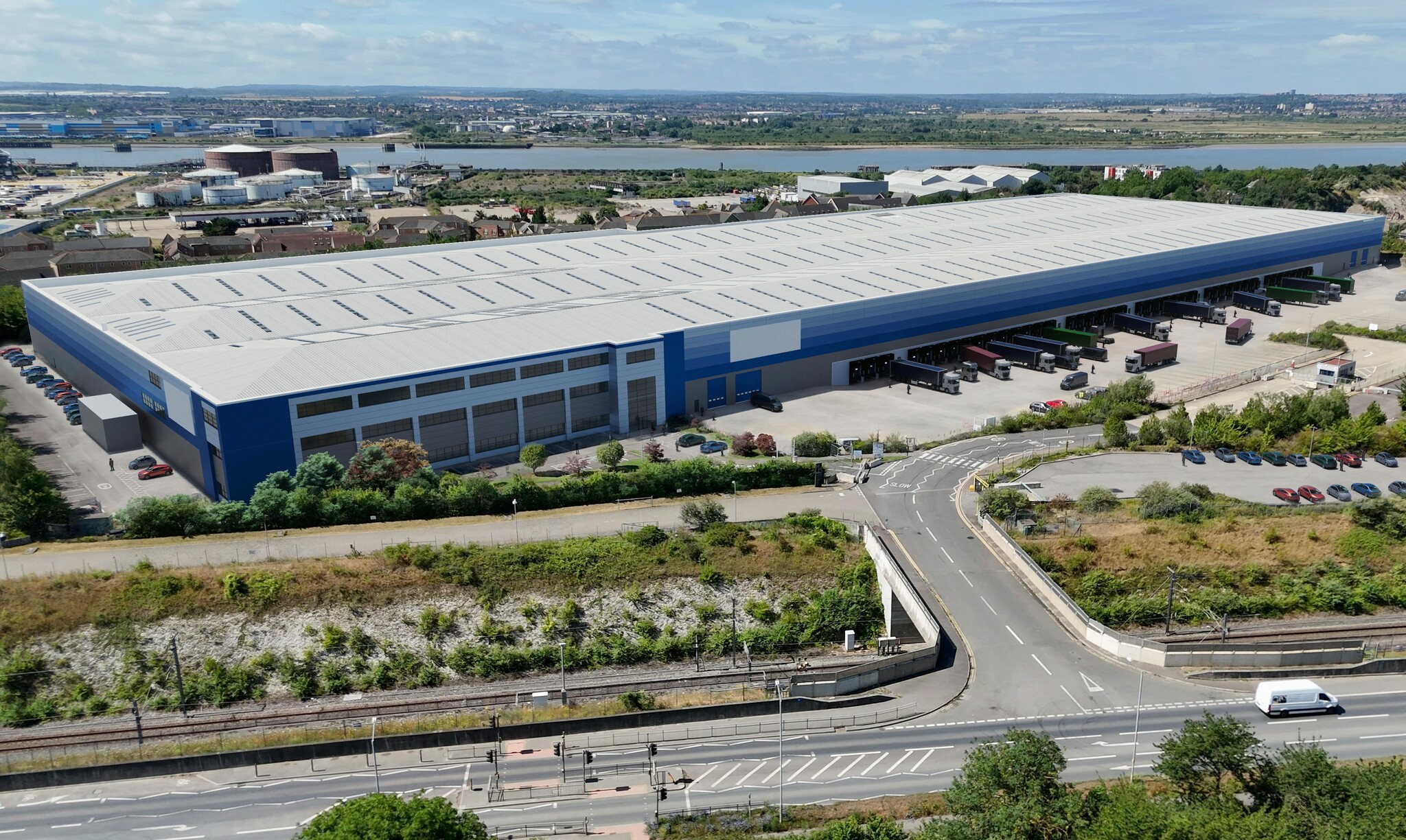 Purfleet Byp, Purfleet for lease Building Photo- Image 1 of 6
