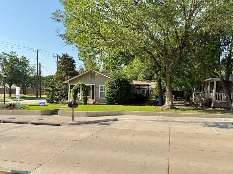 7110 Elm St, Frisco, TX for lease - Building Photo - Image 2 of 6