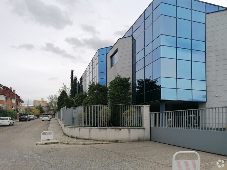 Office in Las Rozas de Madrid, Madrid for sale - Interior Photo - Image 1 of 1