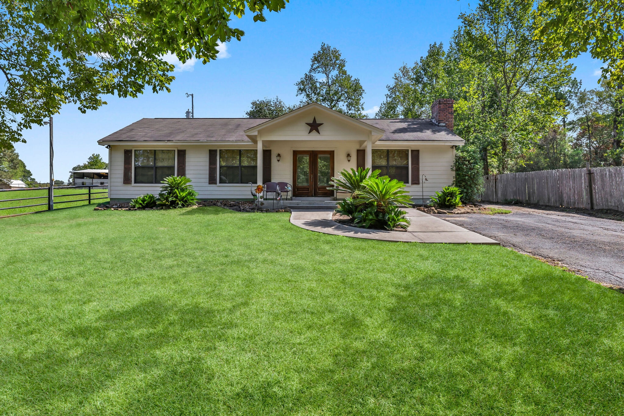 19094 FM 2854 Rd, Montgomery, TX for sale Primary Photo- Image 1 of 17