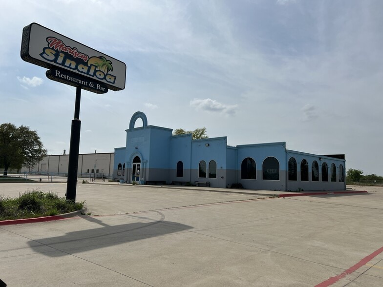 1940 SW Wilshire Blvd, Burleson, TX for sale - Building Photo - Image 1 of 7