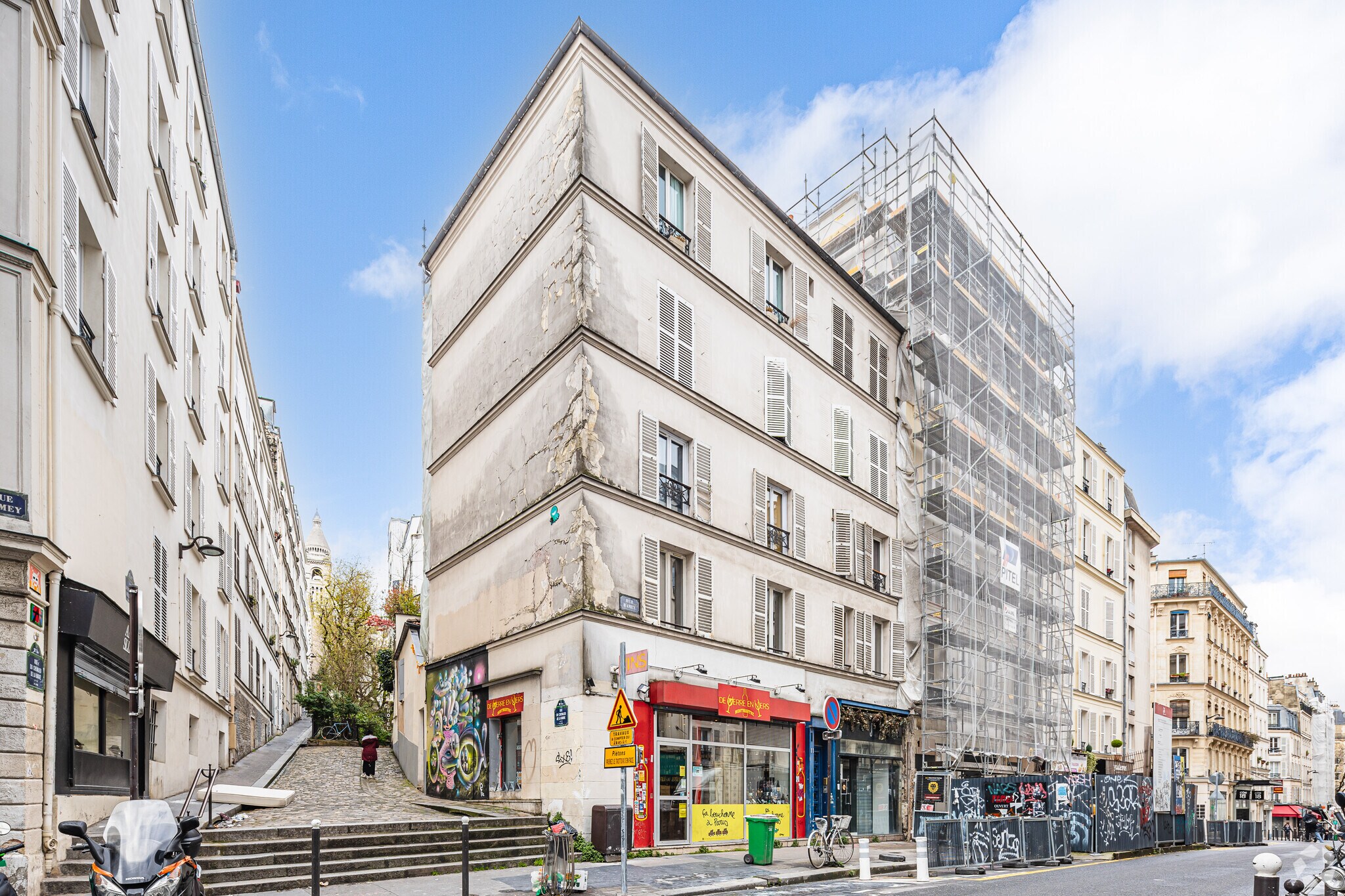 Rue Ramey, Paris à vendre Photo principale- Image 1 de 3