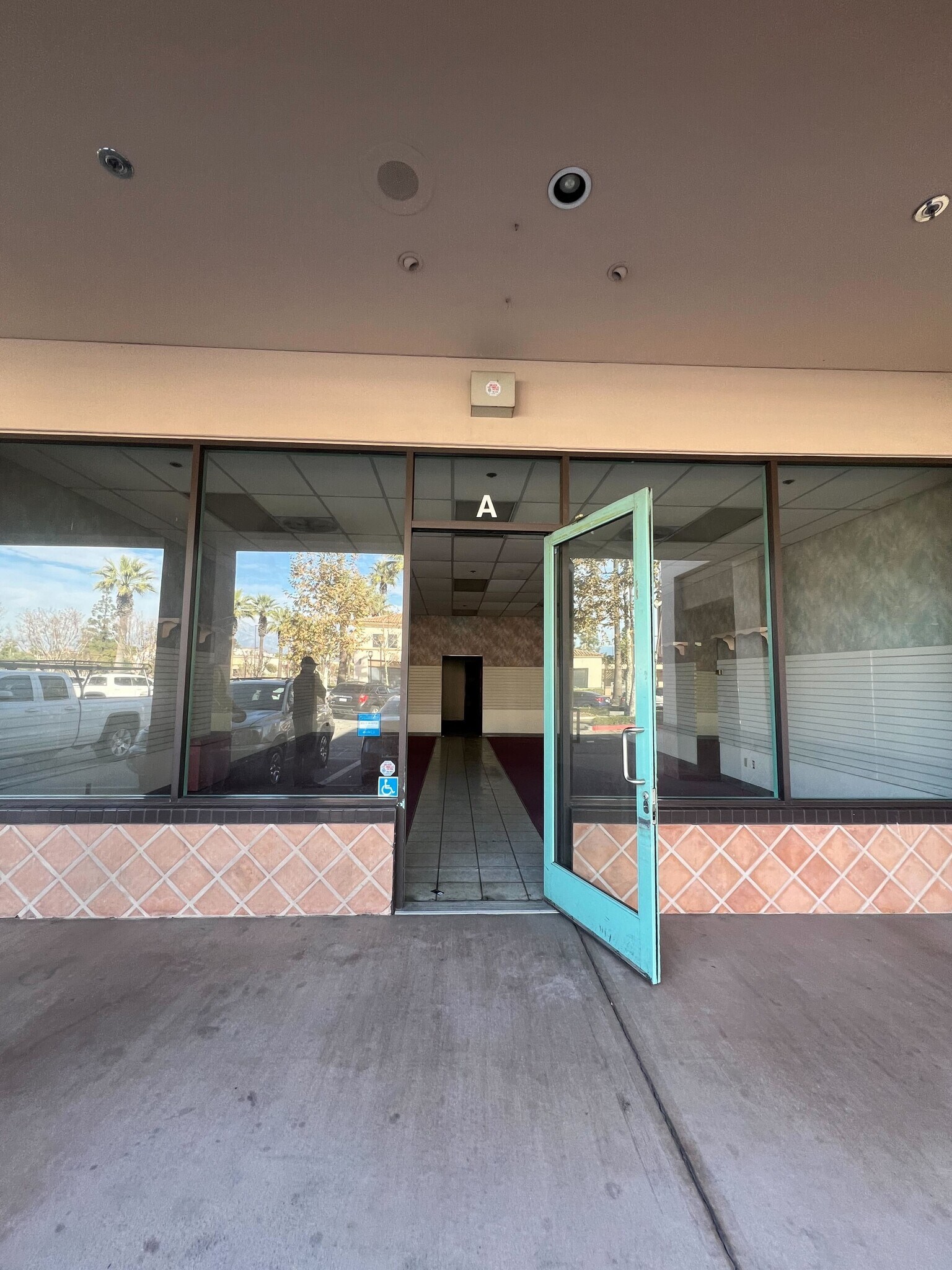 5533-5549 Philadelphia St, Chino, CA for lease Building Photo- Image 1 of 6
