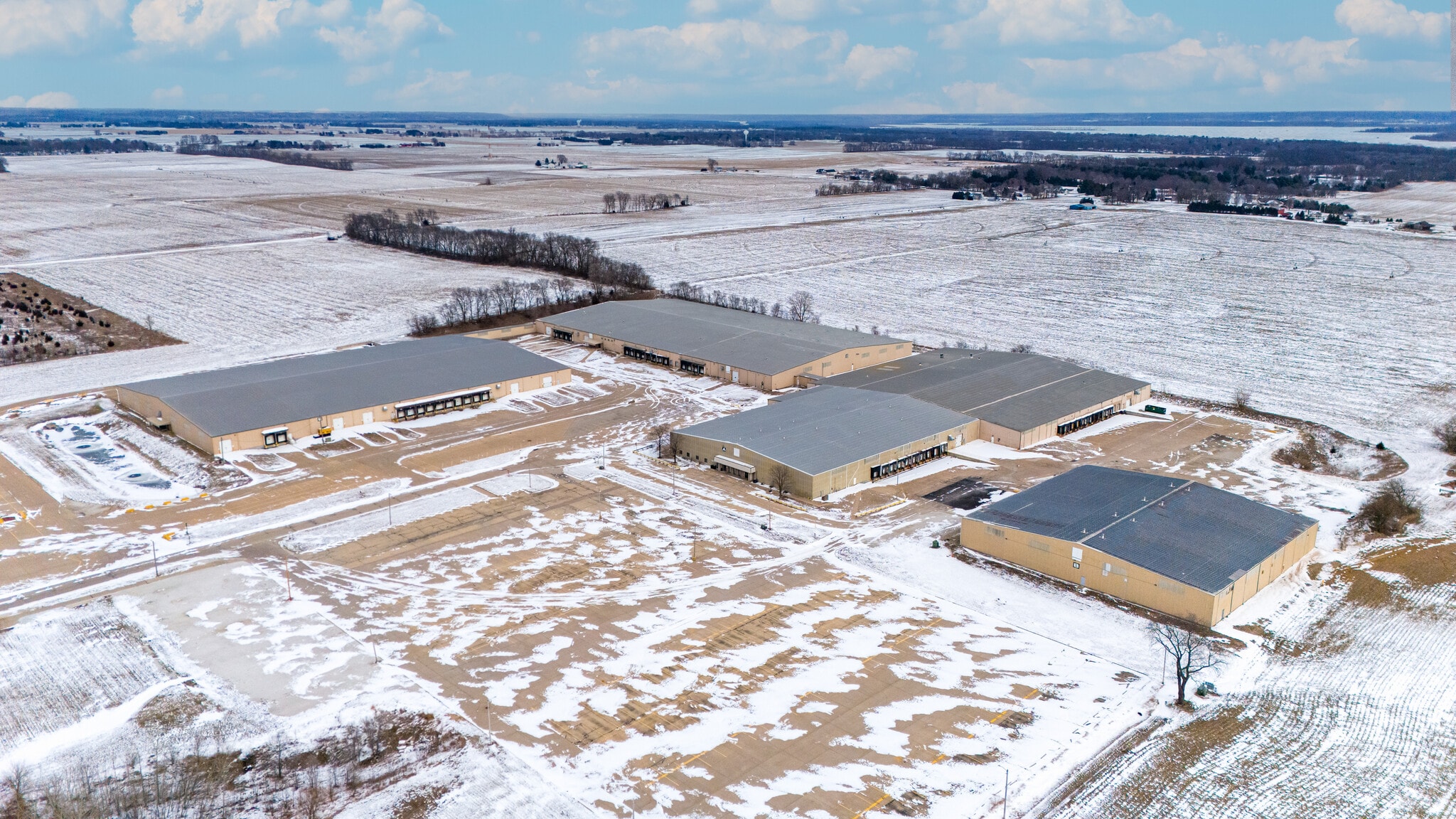 2314 Wilkins Dr, Chillicothe, IL for lease Primary Photo- Image 1 of 21