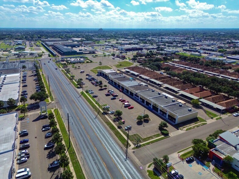 2511-2513 Buddy Owens Blvd, McAllen, TX à vendre - Photo du bâtiment - Image 3 de 8
