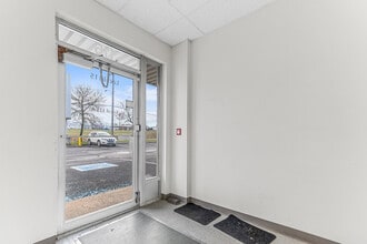 3240 Av Watt, Québec, QC for lease Interior Photo- Image 1 of 4