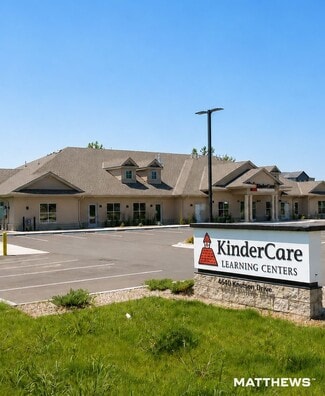 More details for 4640 Knutsen Dr, Farmington, MN - Retail for Sale