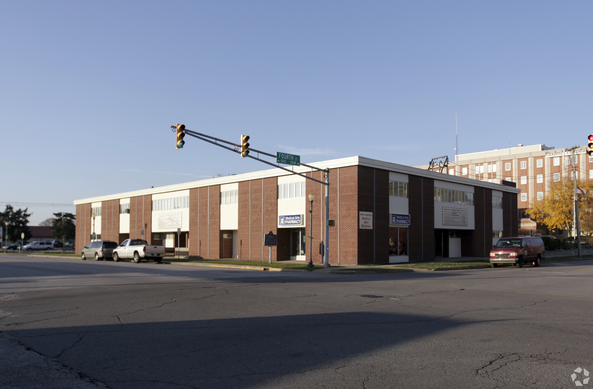 303 S Main St, Mishawaka, IN à louer Photo du bâtiment- Image 1 de 13