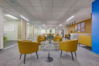 27001 Agoura Rd, Calabasas, CA for lease Interior Photo- Image 2 of 17