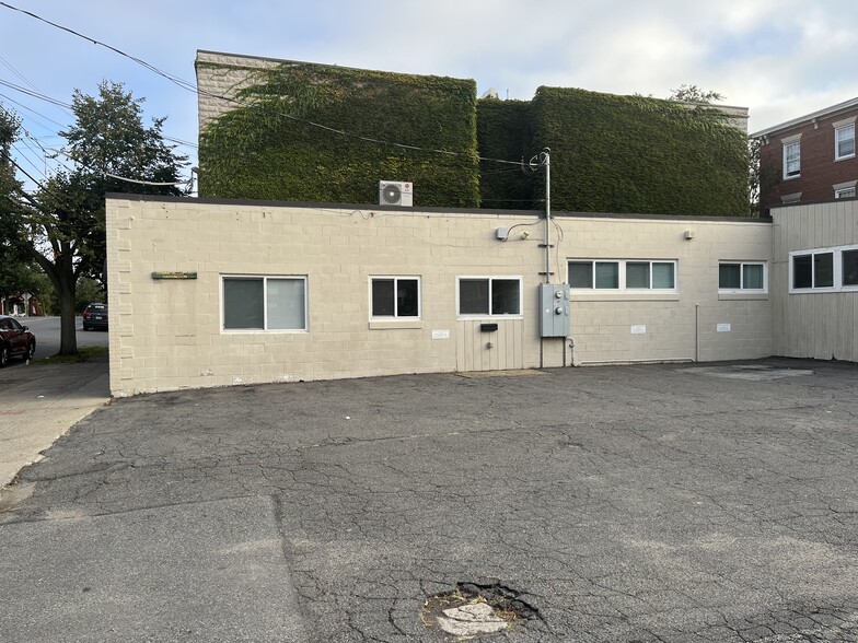 65 Congress St, Salem, MA for lease - Building Photo - Image 2 of 3