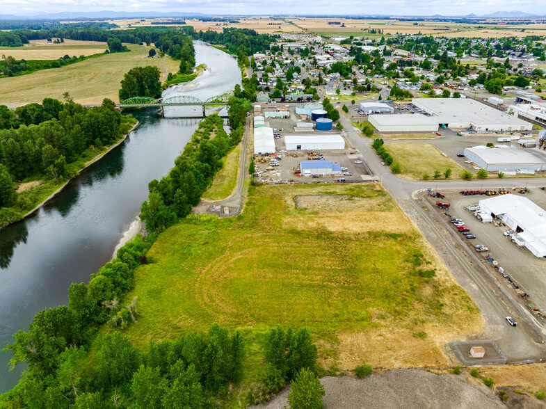 930 2nd st, Harrisburg, OR for sale - Building Photo - Image 1 of 7