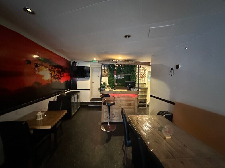 188 Charminster Rd, Bournemouth à louer - Photo du bâtiment - Image 3 de 9