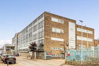 Plus de détails pour 3 Herringham Rd, Londres - Bureau à louer