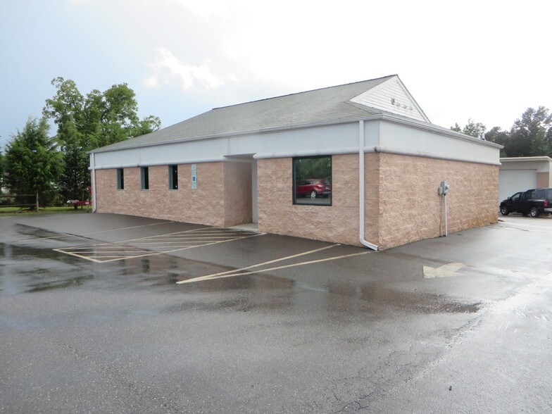 4357 N Highway 16, Denver, NC for lease - Building Photo - Image 1 of 17