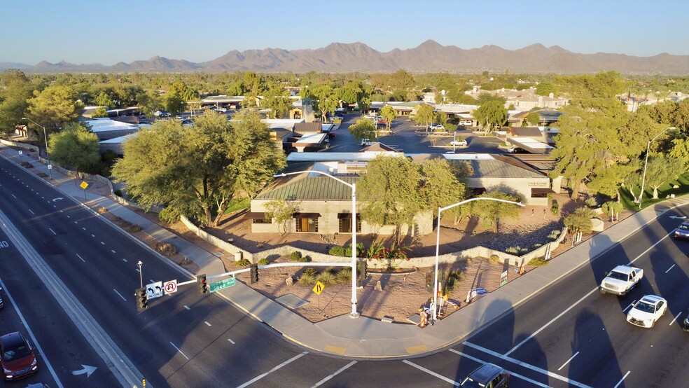 10605 N Hayden Rd, Scottsdale, AZ à louer - Photo du bâtiment - Image 3 de 6