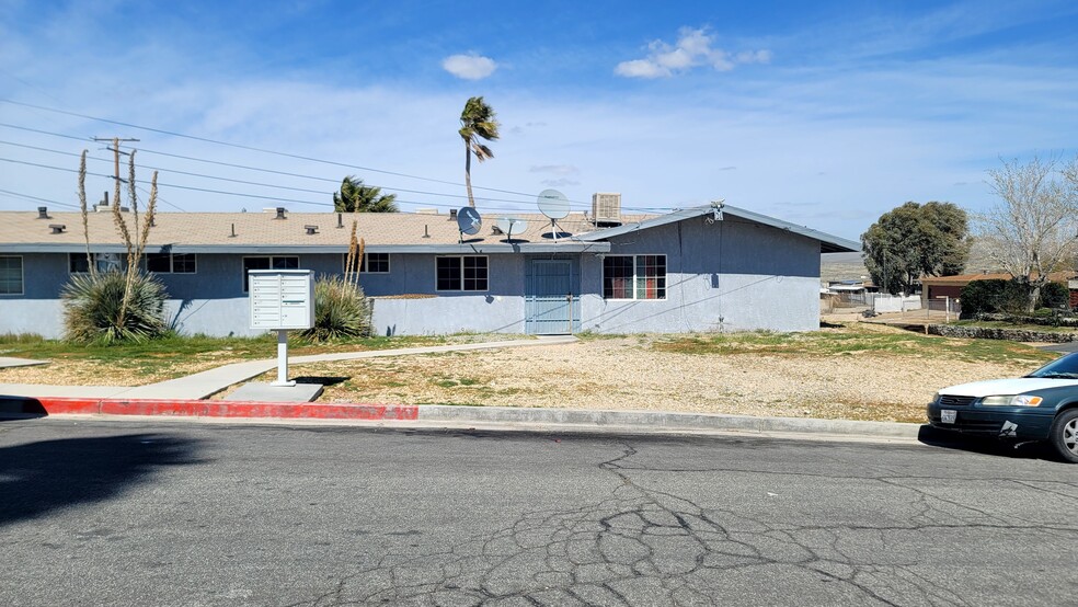 204 Woodham Ave, Barstow, CA à vendre - Photo du bâtiment - Image 1 de 1