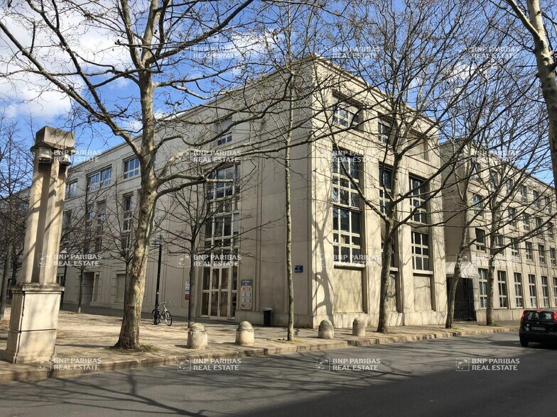 Office in Montpellier for lease - Building Photo - Image 1 of 10