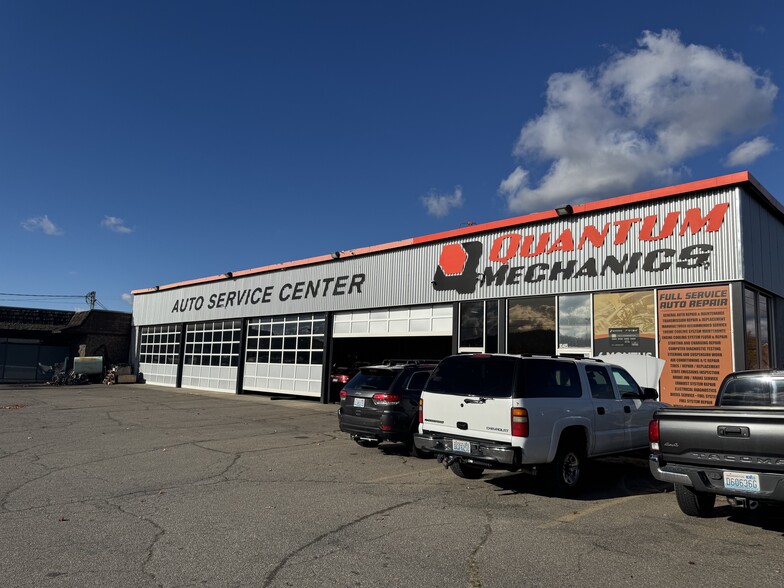 10415 E Sprague Ave, Spokane Valley, WA for lease - Building Photo - Image 2 of 4