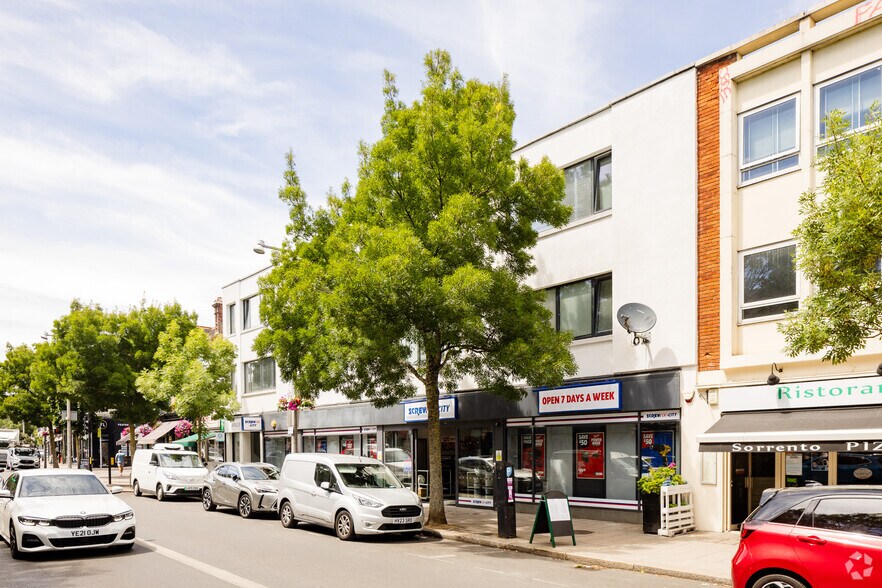 30-34 Heath Rd, Twickenham à louer - Photo du bâtiment - Image 3 de 4