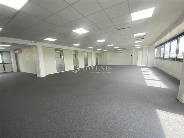 Bureau dans Ivry-sur-Seine à louer - Photo intérieure - Image 2 de 12