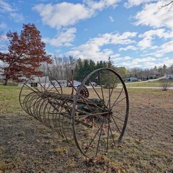 1 Wheel Way, Danville, NH for sale - Building Photo - Image 3 of 8