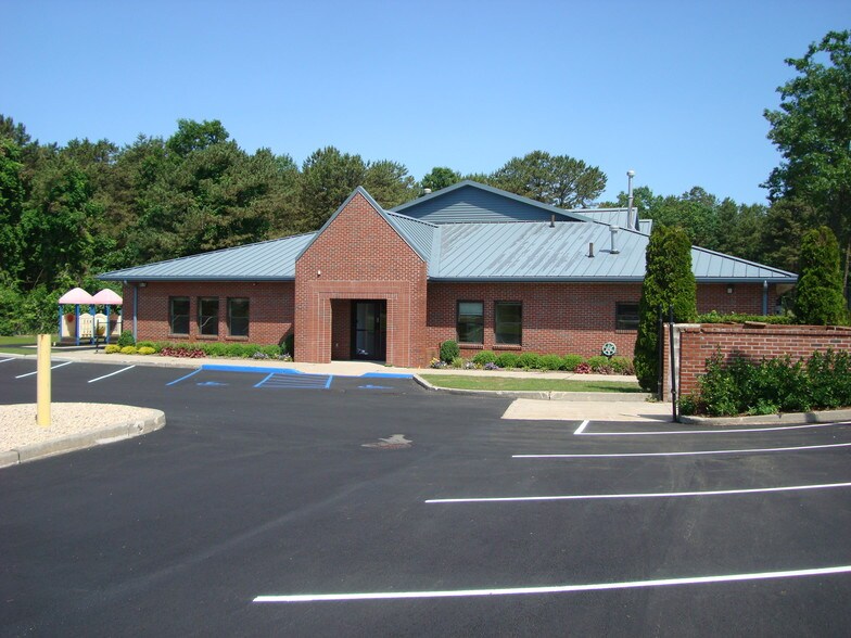 7 Crossway Blvd, Patchogue, NY à vendre - Photo du bâtiment - Image 3 de 16