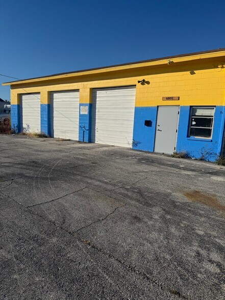 6801 Tower Dr, Hudson, FL à louer - Photo du bâtiment - Image 2 de 43