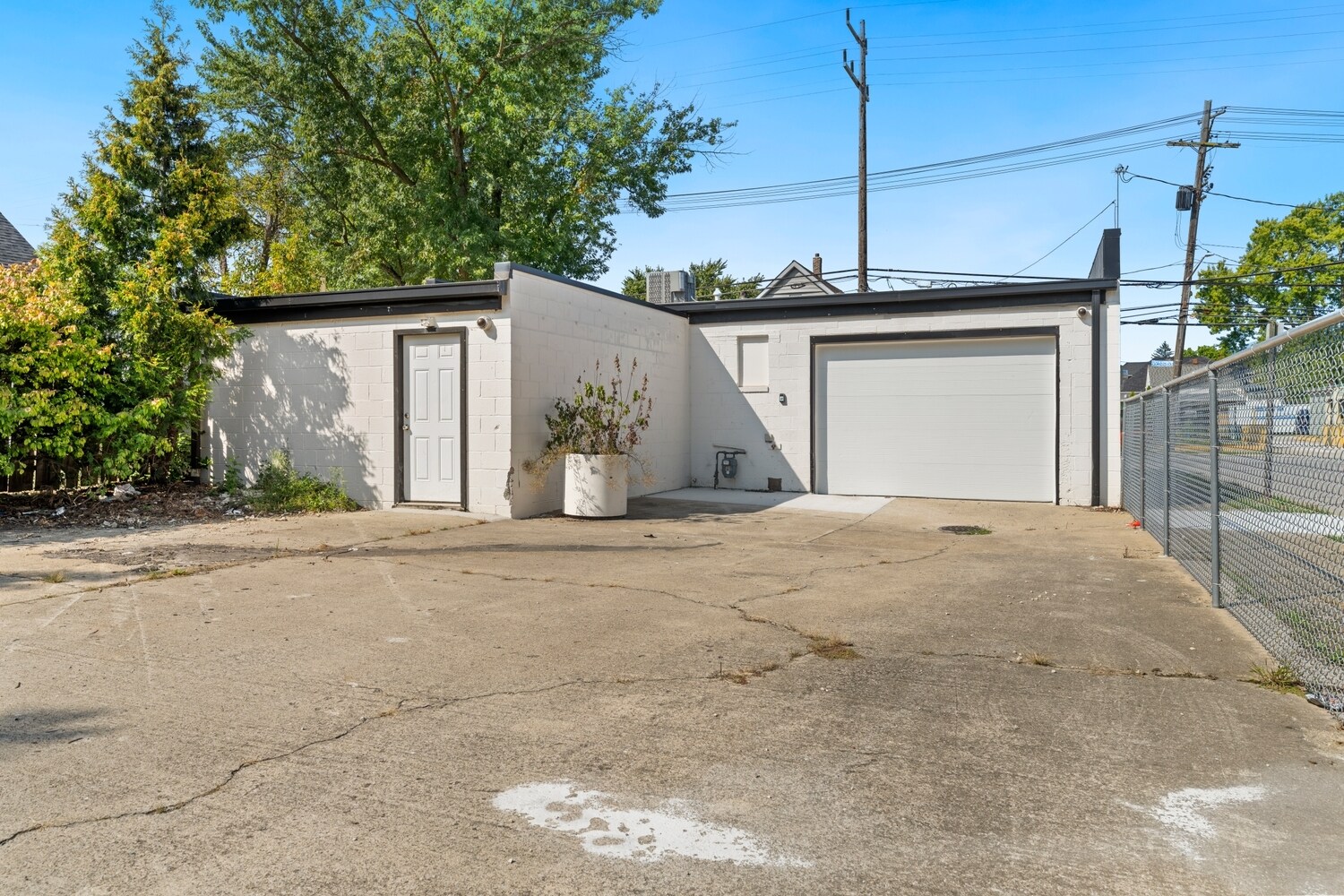 4651 W 130th St, Cleveland, OH à vendre Photo du bâtiment- Image 1 de 31