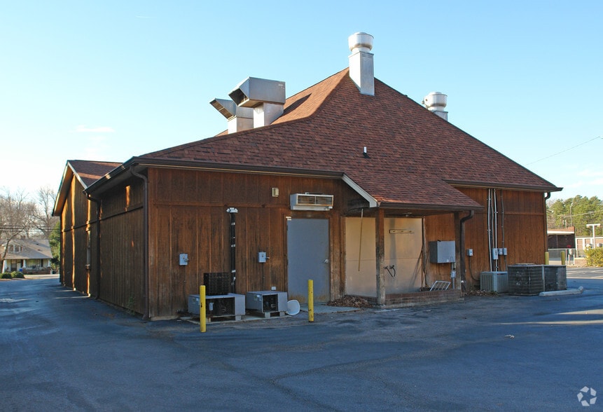 1701 S Main St, Kannapolis, NC for sale - Building Photo - Image 2 of 4