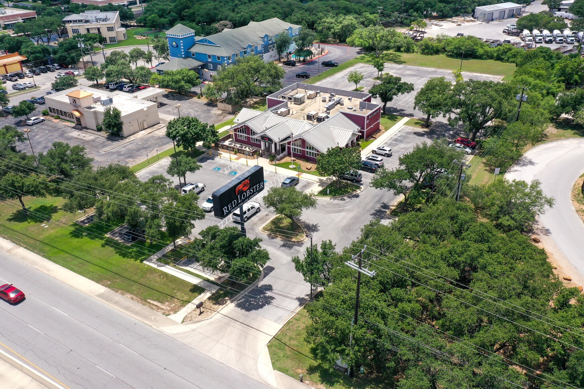 17415 San Pedro Ave, San Antonio, TX à louer Photo principale- Image 1 de 13