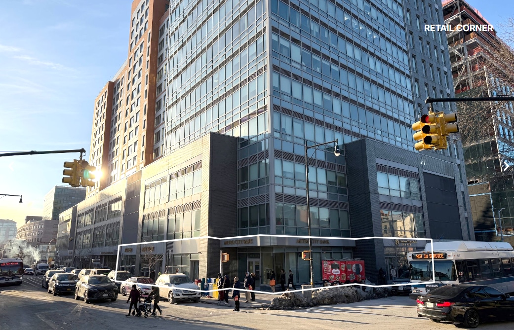 38-08 Union St, Flushing, NY for lease Building Photo- Image 1 of 3